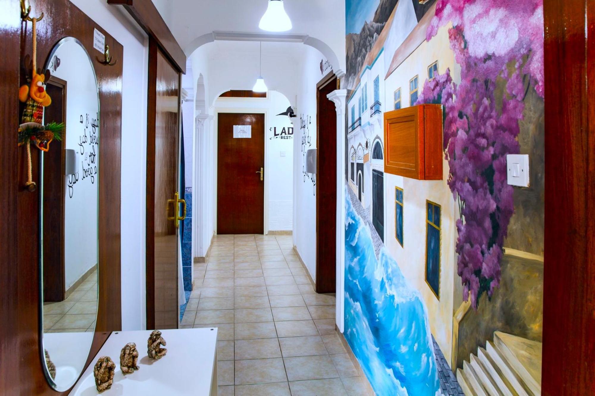 Enter Hostel Kyrenia  Exterior photo